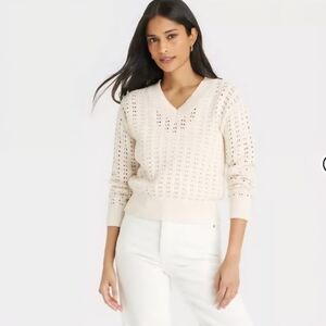 Universal Thread Cream V-Neck Sweater with Textured Knit